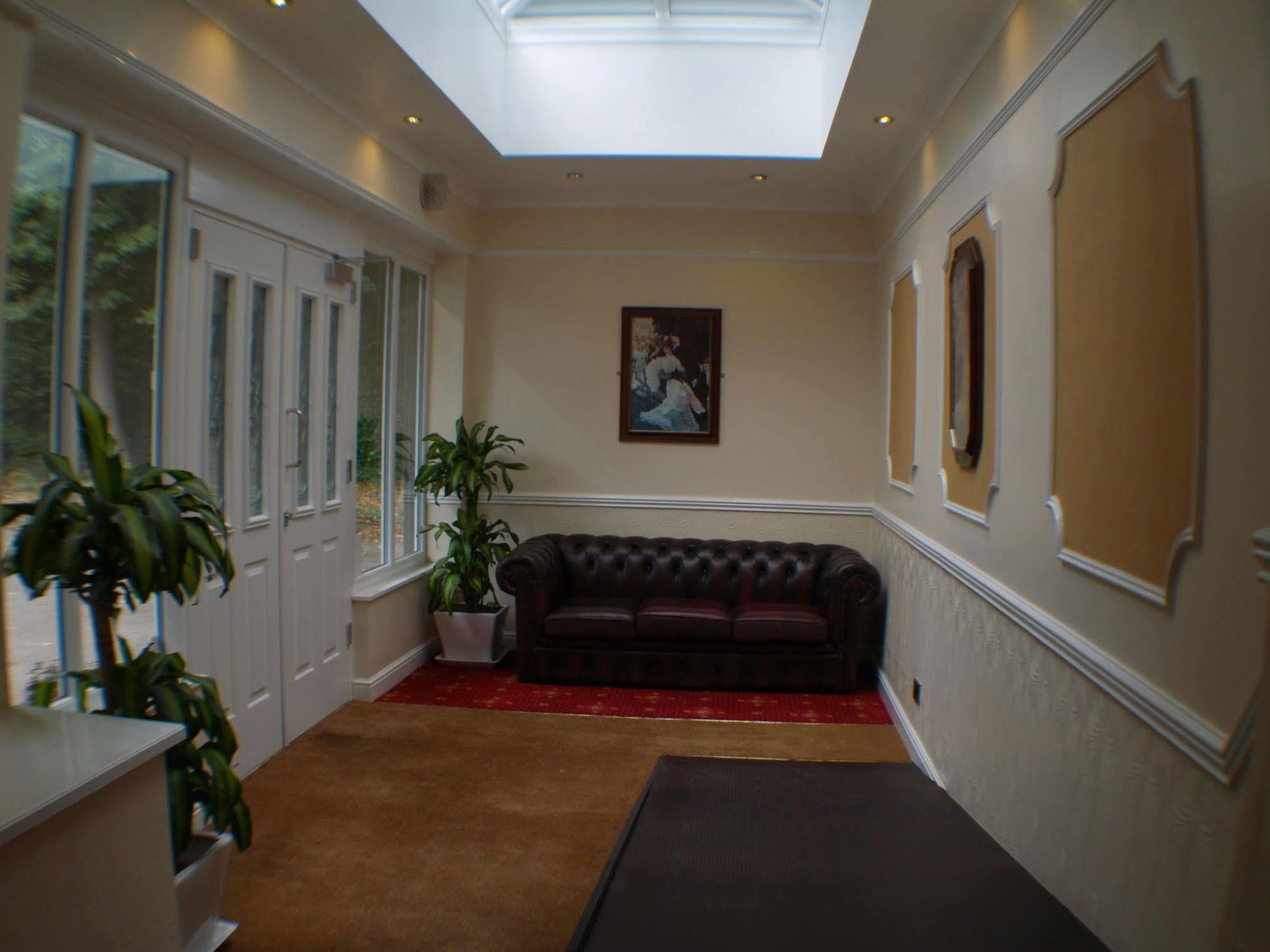 NormanHurst Hotel Sale Buitenkant foto