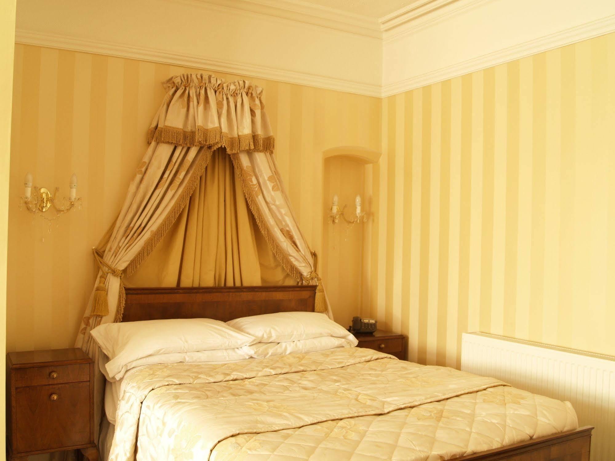 NormanHurst Hotel Sale Buitenkant foto