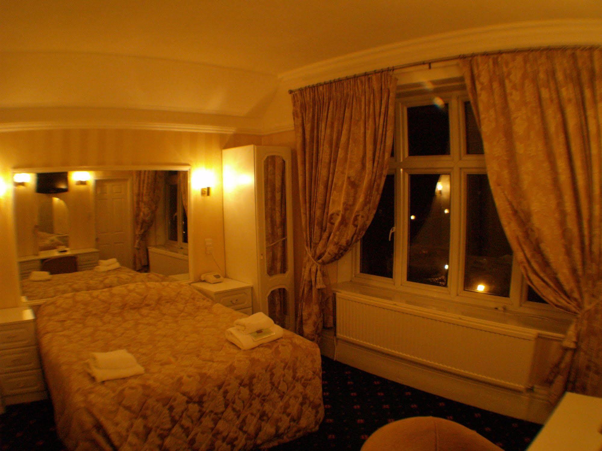 NormanHurst Hotel Sale Buitenkant foto